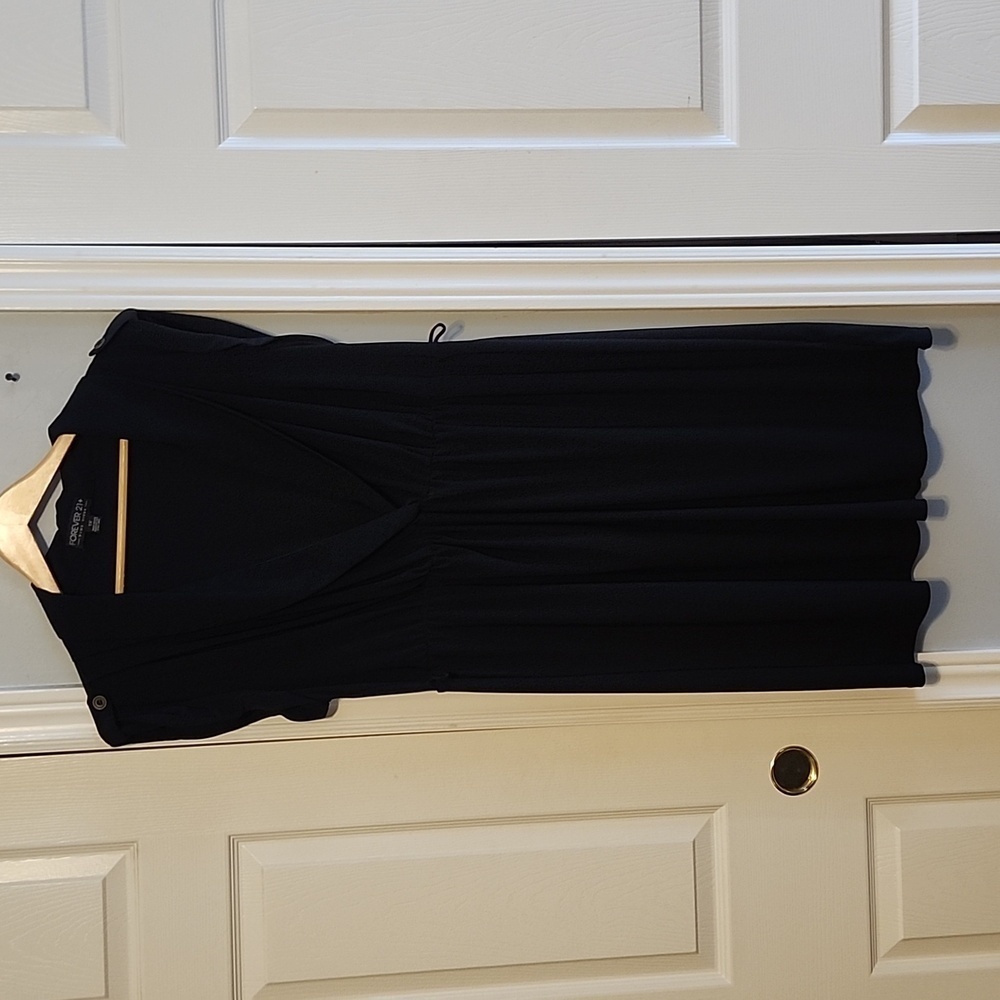 Plus cap sleeve collard dress